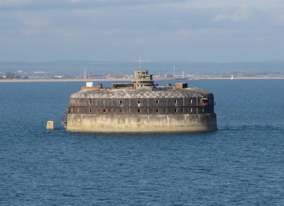 Horse Sand Fort