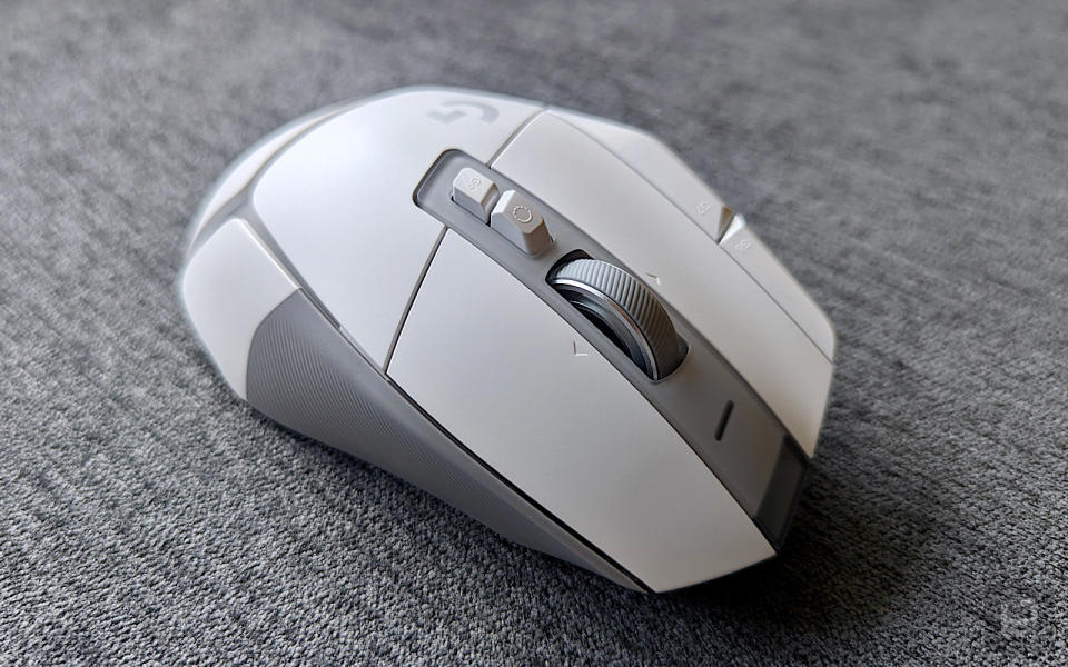 <p>Logitech G502 X Plus</p>
