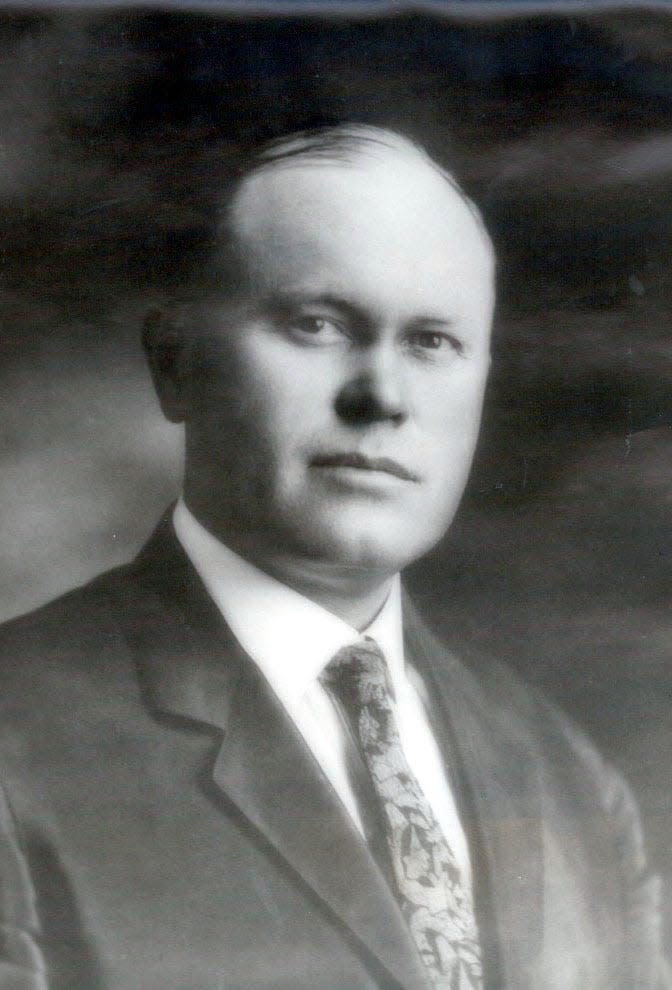 Lubbock County DA J.E. Vickers.