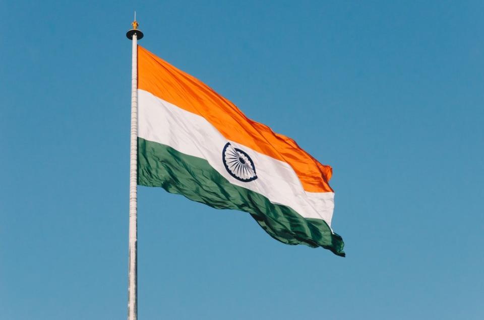 美國宗教自由委員會(USCIRF)15日再次呼籲美國總統拜登(Joe Biden)將印度列為宗教自由特別關切國。印度國旗。(圖：Unsplash)