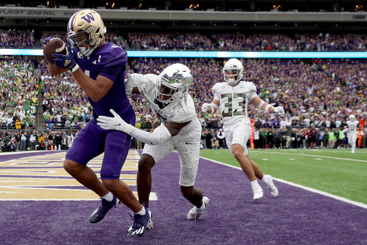 Pac-12 power rankings: UW falls behind Oregon despite Apple Cup win