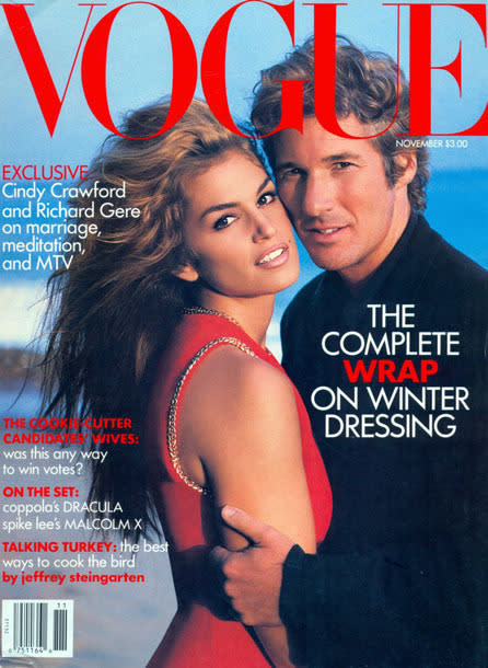 En 1992, le premier homme à faire la couverture était Richard Gere enlaçant Cindy Crawford. Photo : Herb Ritts. 
