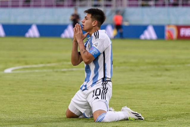 Mundial Sub 17: Argentina venció a Japón con un golazo del Diablito  Echeverri, Los otros festejos fueron de Valentino Acuña y Agustín Ruberto, Página