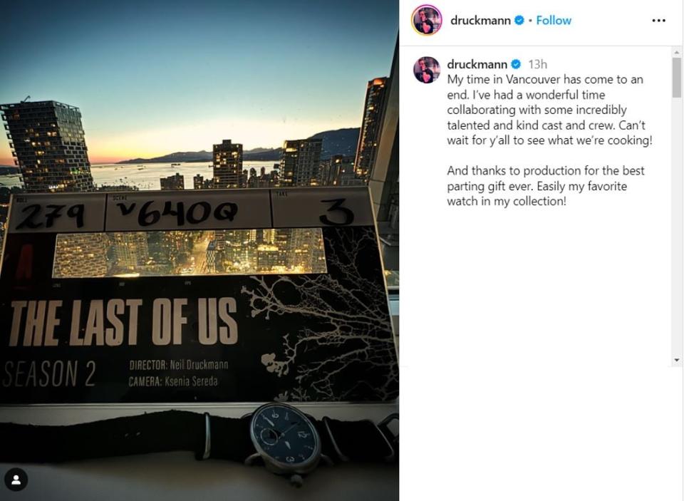 Neil Druckmann dirigió un episodio de la Temporada 2 de The Last of Us y así lo celebra