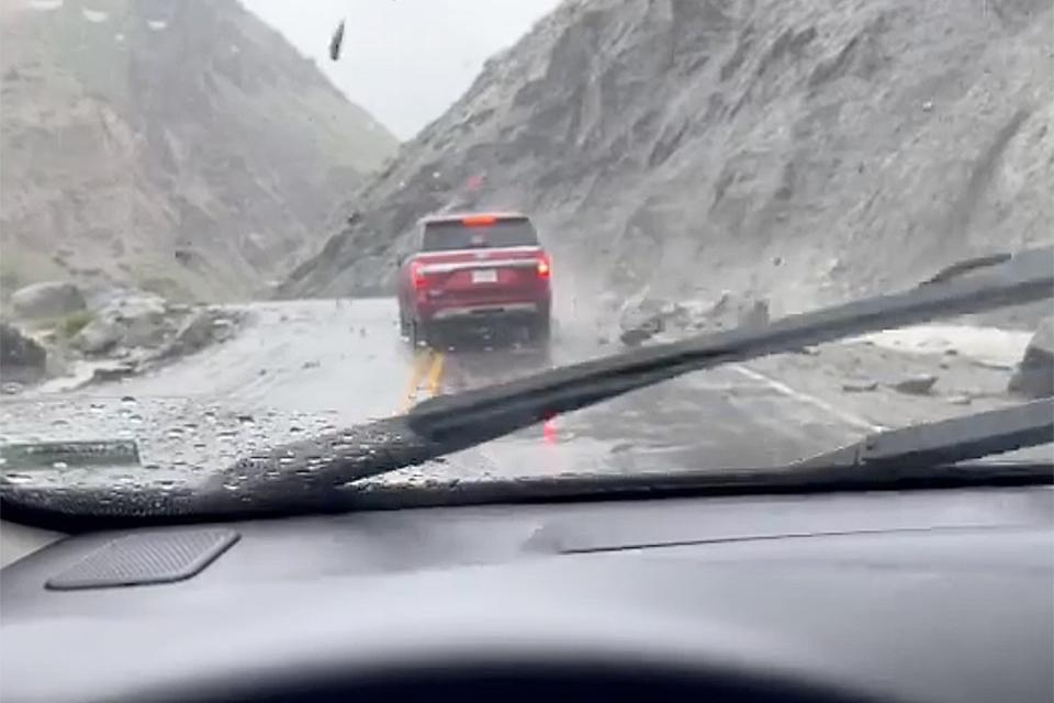 Yellowstone Flood https://www.instagram.com/p/Ceyf4MfgMa2/ Anne Leppold/instagram