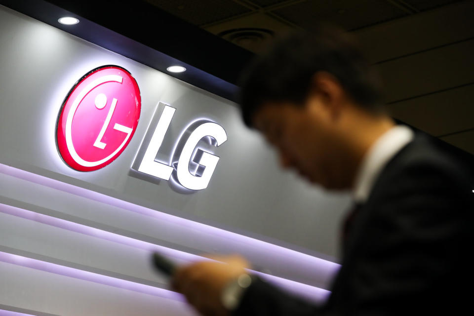 It's official: LG has yet another V-series phone on the way this year. The