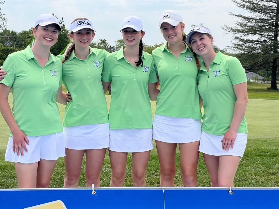 Mercy placed third in the NYSPHSAA Girls Golf Team Championships: Marisa Eichas, Lauren Garsin, Olivia Zito, Julia Zigrossi and Sophia Cellura.