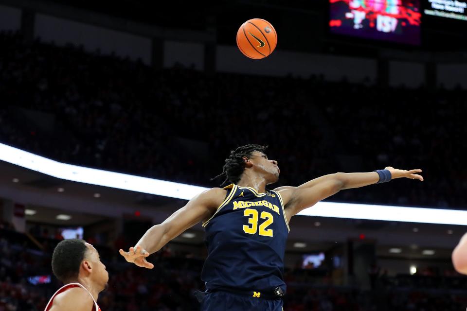 Michigan's Tarris Reed Jr. loses the ball as he drives to the basket against Ohio State during the first half at Value City Arena, March 3, 2024 in Columbus, Ohio.