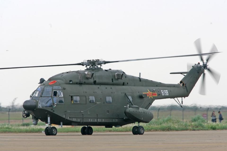 解放軍「直-8」直升機。   圖：國防部提供