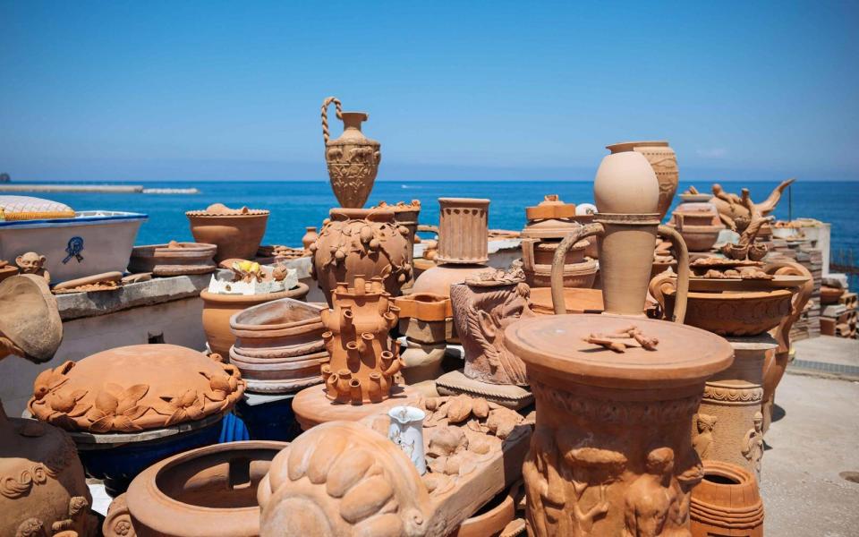 Ischia ceramics