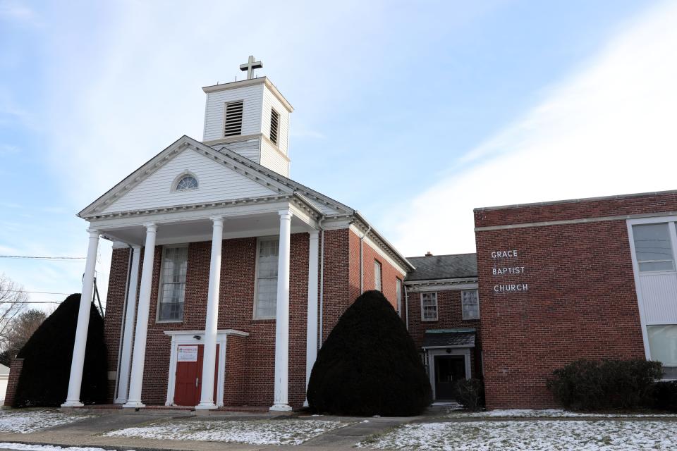 Former Grace Baptist Church at 20 Demarest Avenue in Nanuet, Jan. 21, 2022. The town-owned  property may be turned into  apartments.