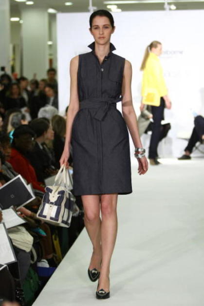 A look from the spring 2009 Liz Claiborne fashion show. 