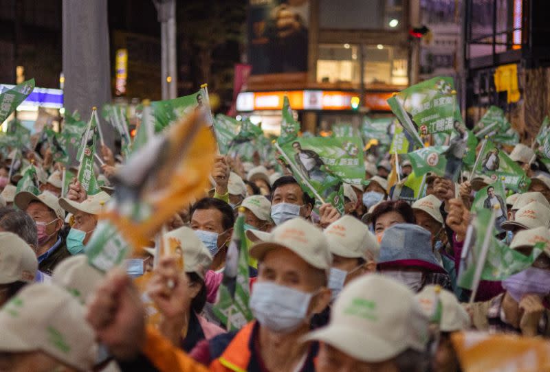 ▲江聰淵舉辦「贏回正義　守護宜蘭」晚會，現場支持者熱情相挺。（圖／民進黨提供）