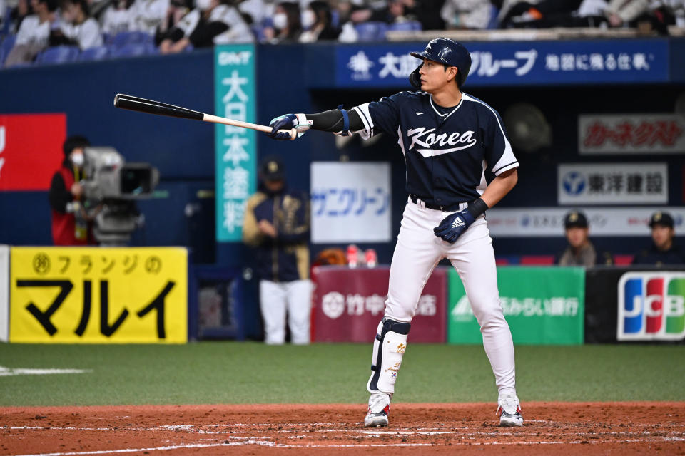 OSAKA, JAPAN - MARCH 06: Outfielder Jung Hoo Lee #51 of Korea at bat in the sixth inning during the World Baseball Classic exhibition game between Korea and Orix Buffaloes at Kyocera Dome Osaka on March 6, 2023 in Osaka, Japan. (Photo by Kenta Harada/Getty Images)