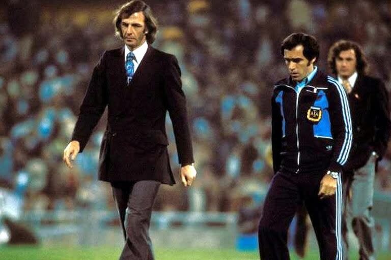 Cesar Luis Menotti, junto con Roberto Marcos Saporiti en el Mundial de España '82