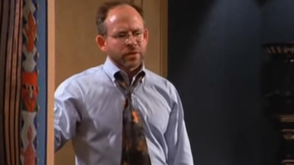 Bob Balaban as Russell Dalrymple, looking like a mess on Seinfeld.