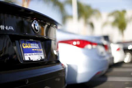 A vehicle for sale is pictured at a CarMax dealership in Duarte, California in this March 28, 2014 file photo. REUTERS/Mario Anzuoni/Files