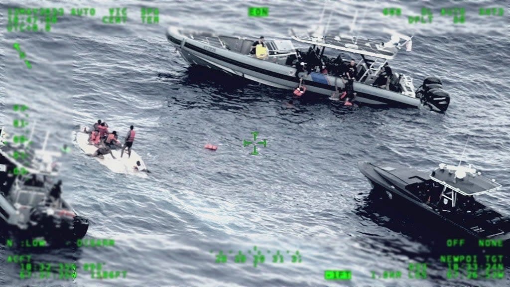 PUERTO RICO NAUFRAGIO (AP)