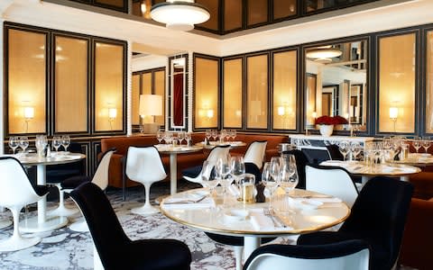 Fashion restaurants Loulou in Paris