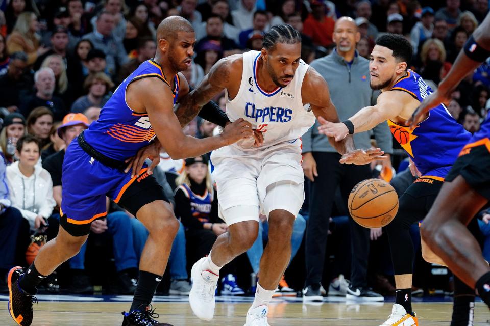What do odds say about the Los Angeles Clippers vs. Phoenix Suns first-round NBA playoffs series?