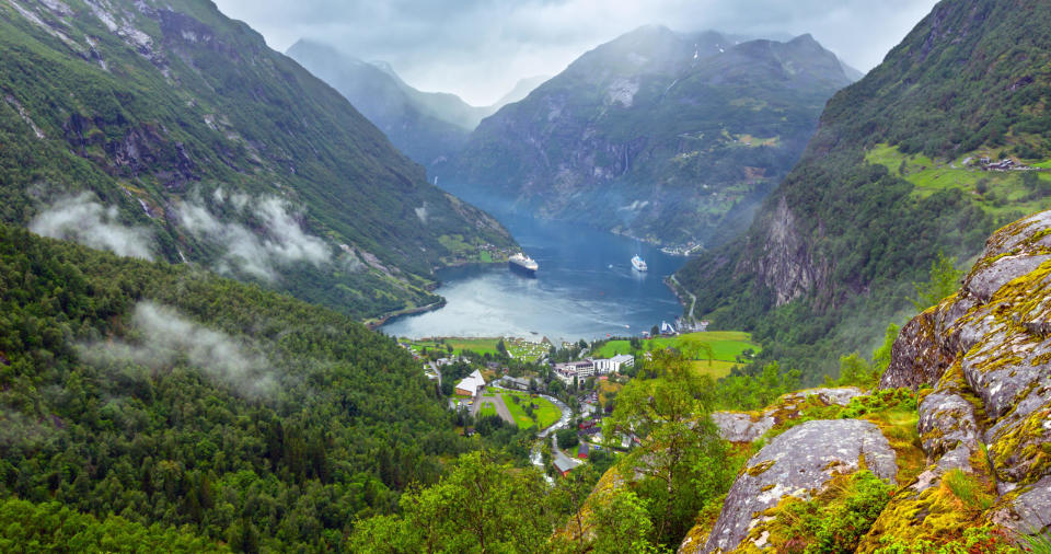 Der Geiranger Fjord in Norwegen. Der Staatsfonds des Landes gilt als vorbildlich. - Copyright: picture alliance / Zoonar | Yuriy Brykaylo