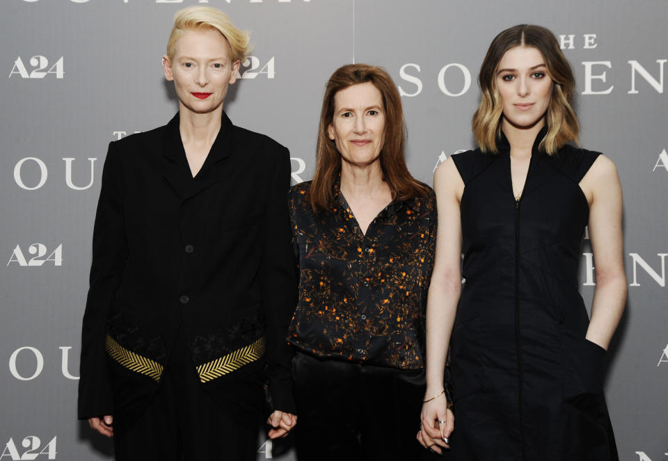 Tilda Swinton, Joanna Hogg and Honor Swinton Bryne at a screening of "The Souvenir" on May 8. (Photo: Daniel Zuchnik via Getty Images)