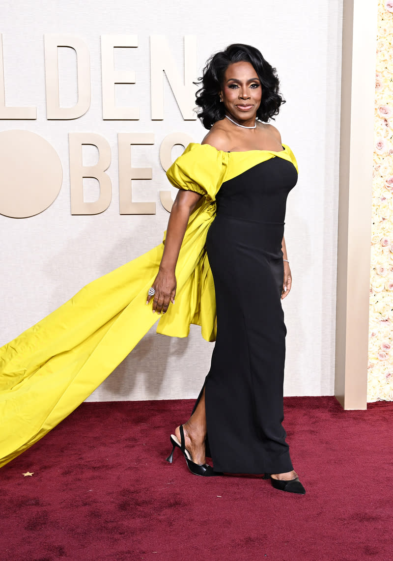 Sheryl Lee Ralph, Safiyaa gown, Golden Globe Awards 2024, Jan. 7, Los Angeles