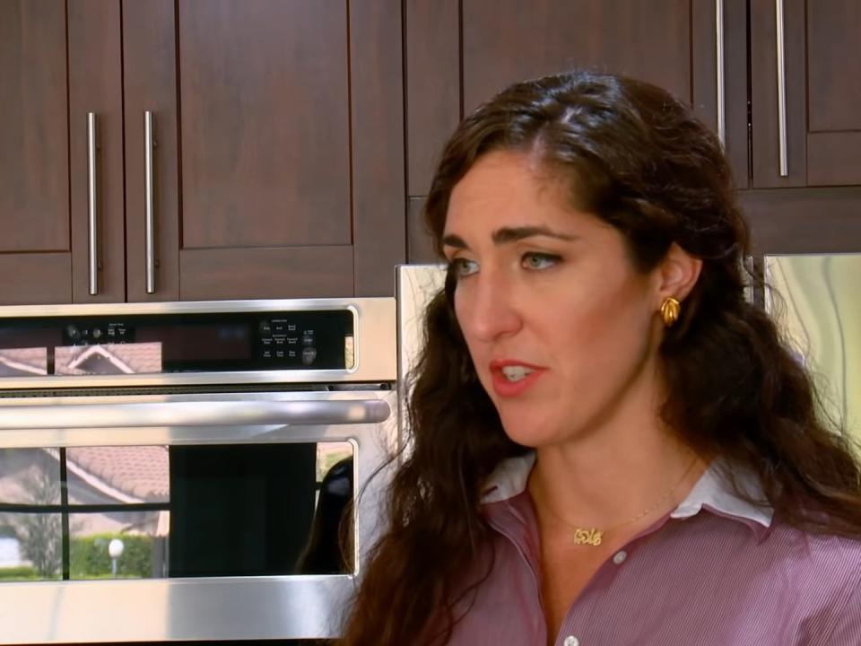 Kendahl on "90 Day Fiancé: Just Landed."