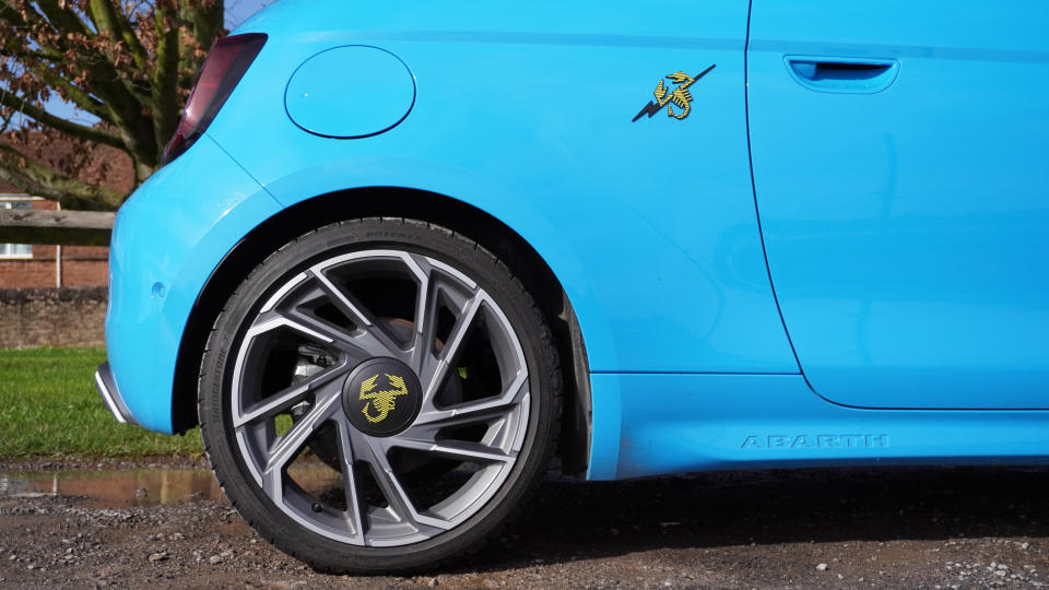 The Abarth 500e Turismo in Poison Blue