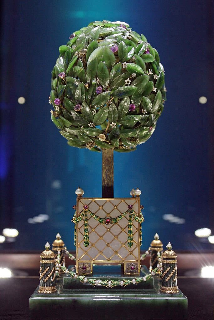&quot;Árvore de Louro&quot;, um dos ovos criados por Fabergé, que está no Museu de São Petersburgo, Rússia