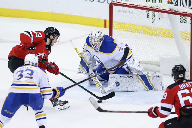 NHL: Buffalo Sabres at New Jersey Devils