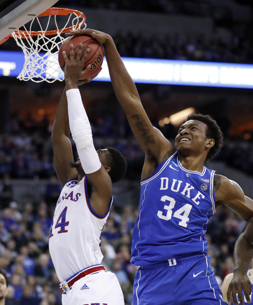 Duke freshman big man Wendell Carter has some serious defensive potential. (AP)