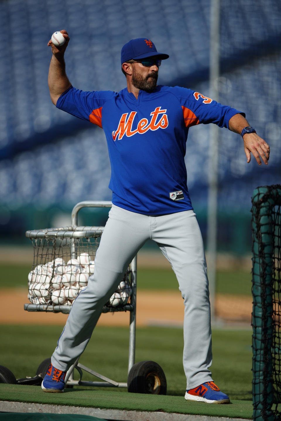 New York Mets manager Mickey Callaway pitcher batting practice before a baseball game against the Philadelphia Phillies, Monday, June 24, 2019, in Philadelphia. (AP Photo/Matt Slocum)