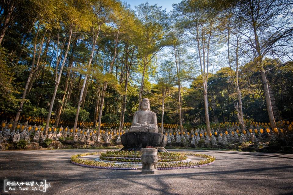 免費刷美照祕境！「南投最美佛寺」占地５公頃，搶拍巨型蓮花座、五百羅漢像