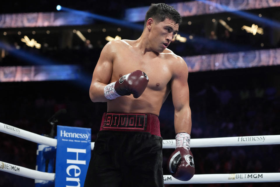  Dimitry Bivol, con un récord invicto de 20-0 (11 peleas por nocaut), llegará al enfrentamiento contra Ramírez después de su gran victoria sobre 'Canelo' Álvarez en mayo pasado en Las Vegas. (Foto: Joe Camporeale-USA TODAY Sports)