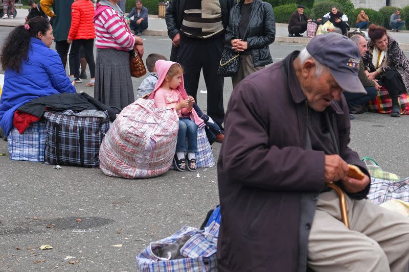 Residents leave Nagorno-Karabakh