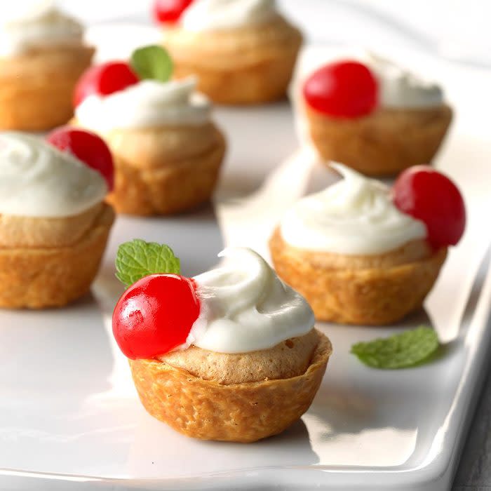 Miniature Almond Tarts Exps Thca18 16069 C01 12 2b