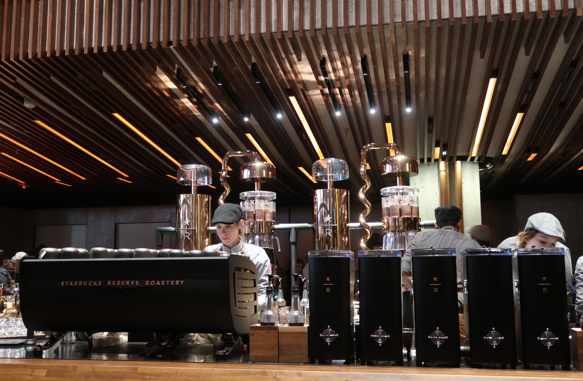 CAFÉ Expands Its Coffee Lineup with the Launch of the CAFÉ Grind and Brew Coffee  Maker