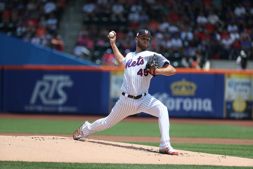 NEW YORK, NEW YORK - JULY 07:  Zack Wheeler #45 of the New York Mets pitches against the Philadelphia Phillies during their game at Citi Field on July 07, 2019 in New York City. (Photo by Al Bello/Getty Images)