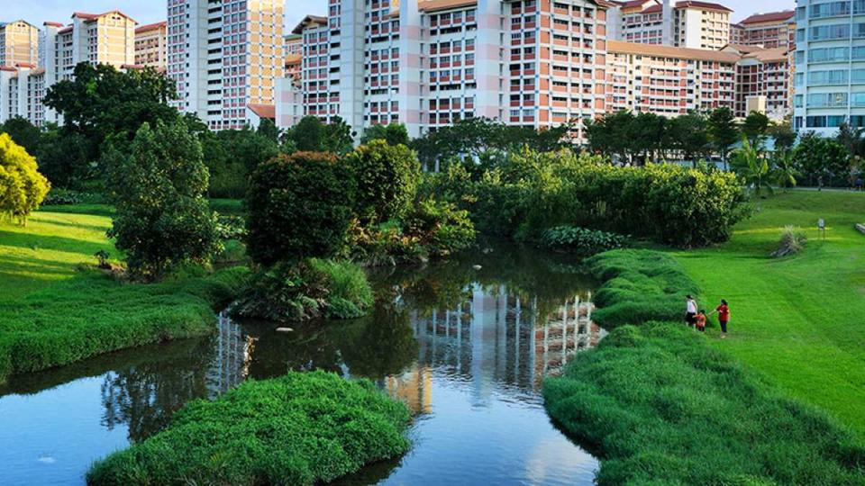 best hiking trail in singapore - bishan ang mo kio park river