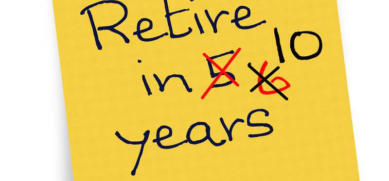 A yellow post it that says retire in 5, 6, 10 years.