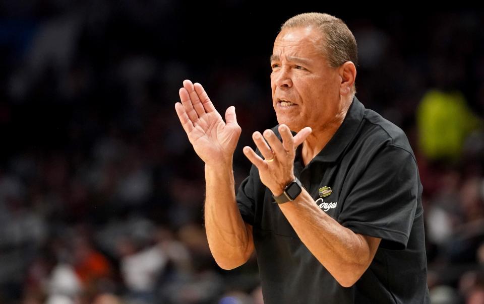 Houston Cougars head coach Kelvin Sampson has interviewed for the open Milwaukee Bucks head coaching job in 2023. Sampson was an assistant in Milwaukee from 2008-11.
