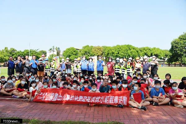 一○九年度國家防災日，雲林縣各級學校防震防災總動員。（記者劉春生攝）