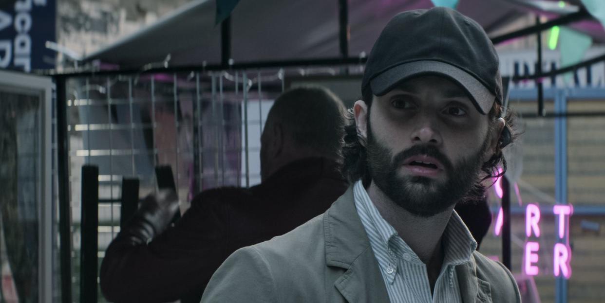 you penn badgley as joe goldberg in episode 401 of you cr courtesy of netflix © 2022