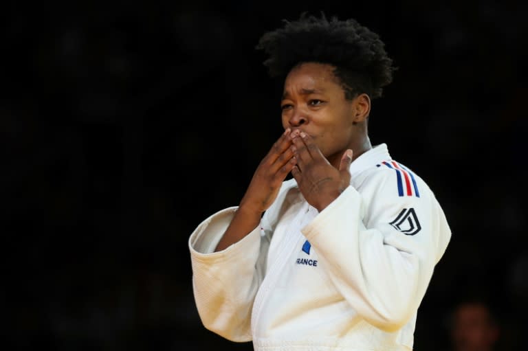 La Française Audrey Tcheumeo émue après sa victoire en finale des -78 kg de l'Euro de judo, à l'Arena Zagreb le 27 avril 2024. (Damir SENCAR)
