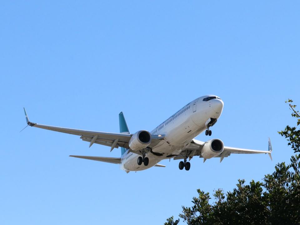 WestJet Boeing 737