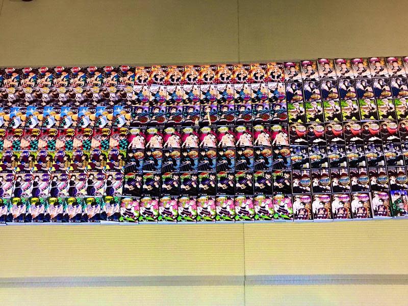 日本一間溫泉會館的《鬼滅之刃》漫畫遭竊，網友捐出190本相助。（翻攝自twitter：@onsen_mori）