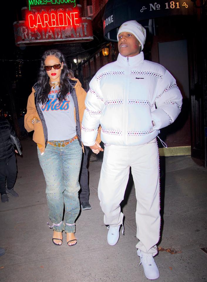 Pregnant Rihanna Covers Her Baby Bump as She and Boyfriend A$AP Rocky Enjoy N.Y.C. Dinner Date