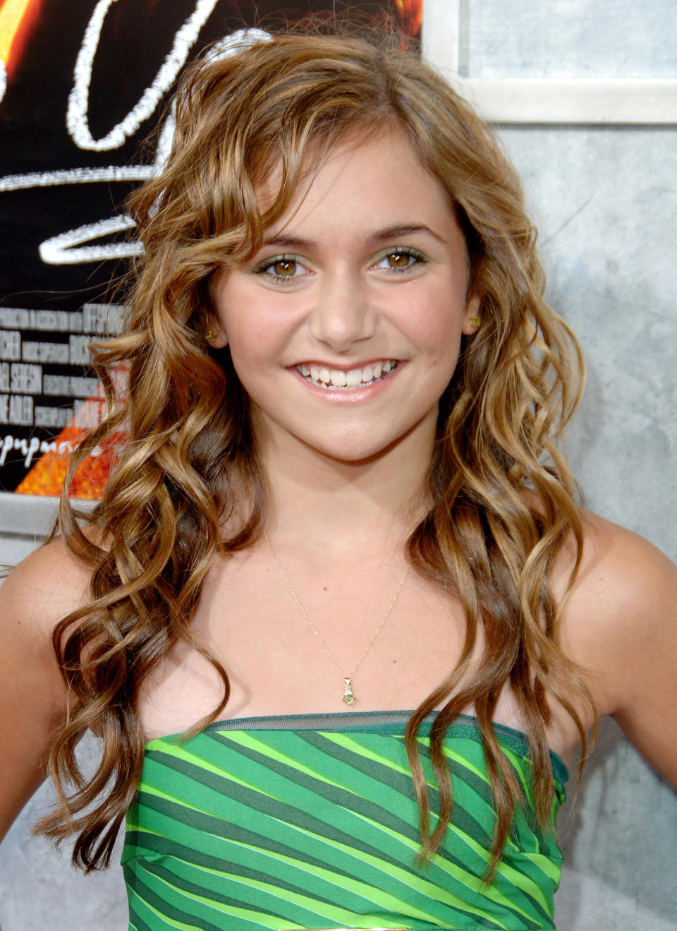 Alyson Stoner smiles at the premiere of "Step Up"