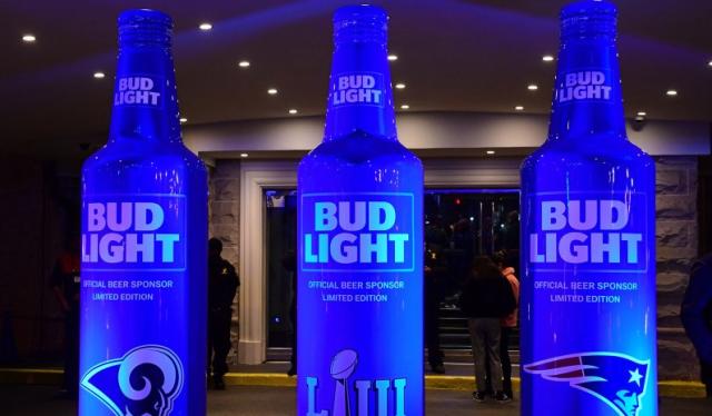 How Modelo Beat Bud Light After a Decade of Transformation - The